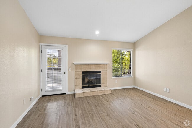 1BR, 1BA - 813SF - Living Room - Summer Place Apartments