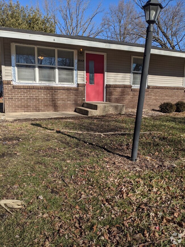 Building Photo - 304 Proctor Ln Unit A Rental