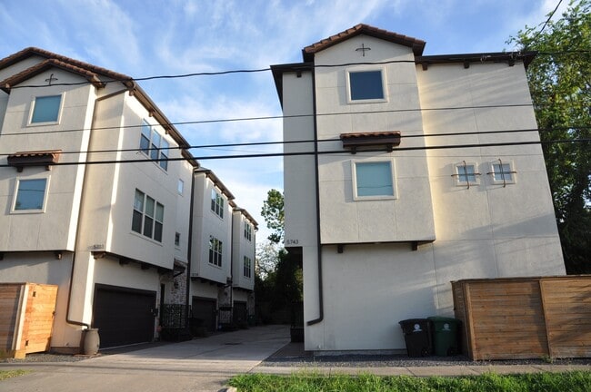 Photo - 5743 Petty St