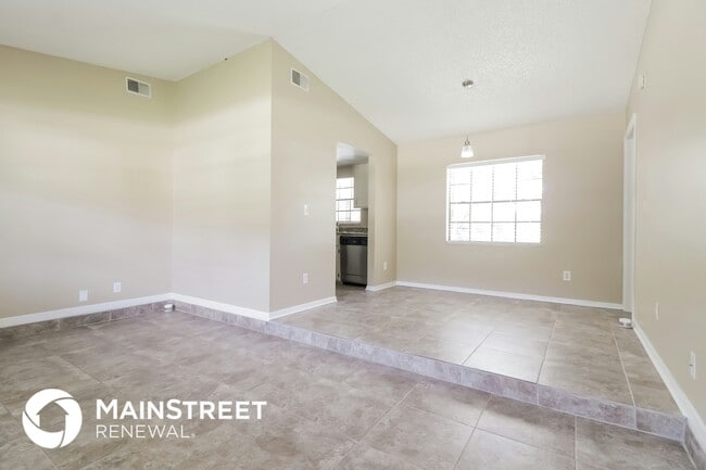 Photo - 7210 Export Ave