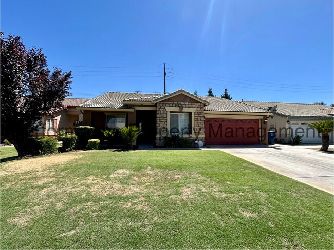 Stunning 4 Bed/2 Bath in SW Bakersfield w/... - Stunning 4 Bed/2 Bath in SW Bakersfield w/... Casa