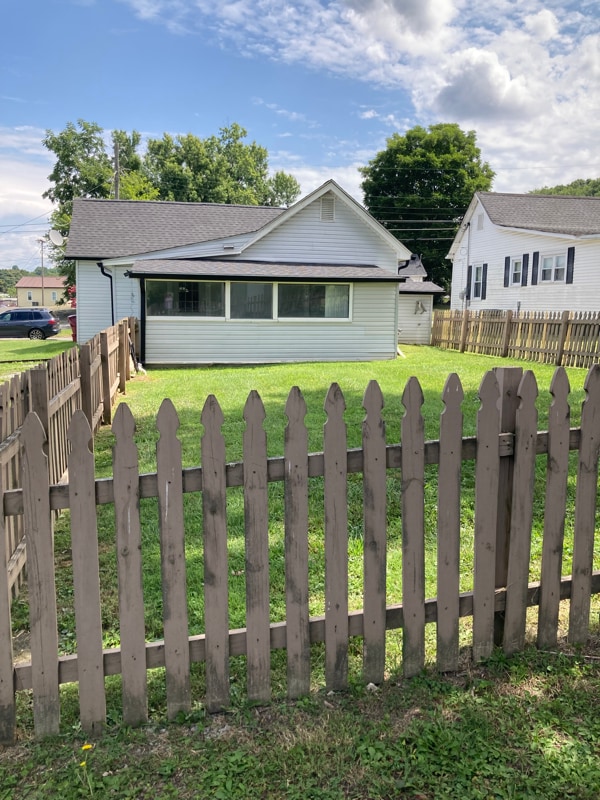 Photo - 904 Afton St