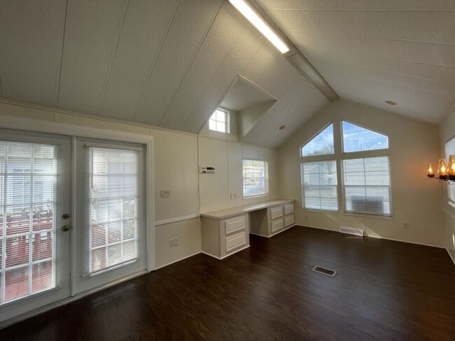 Photo - 36010 Sand Rd