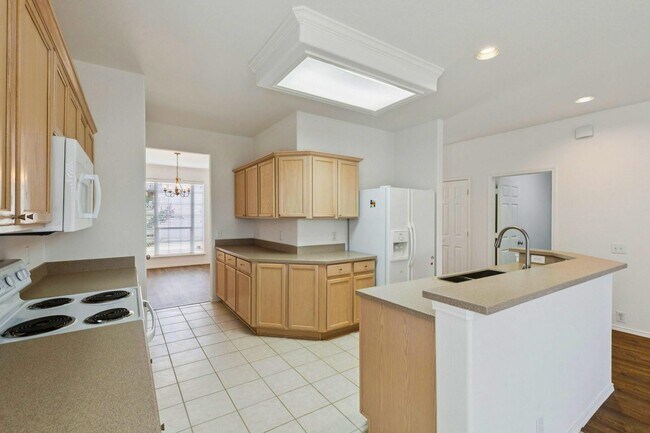 Photo - 6439 Chester Dr