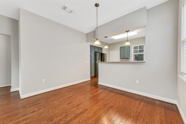 Photo - 4418 N Live Oaks Cir