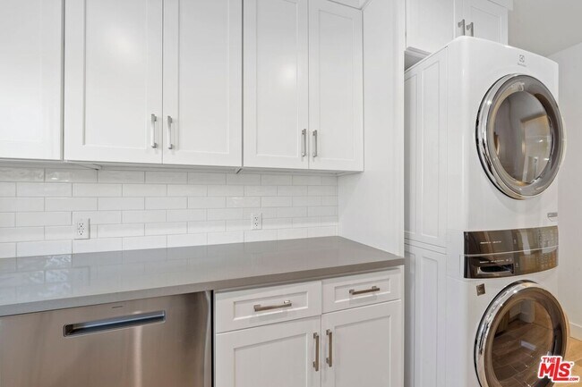 Photo - 1252 N Crescent Heights Blvd Unidad 1