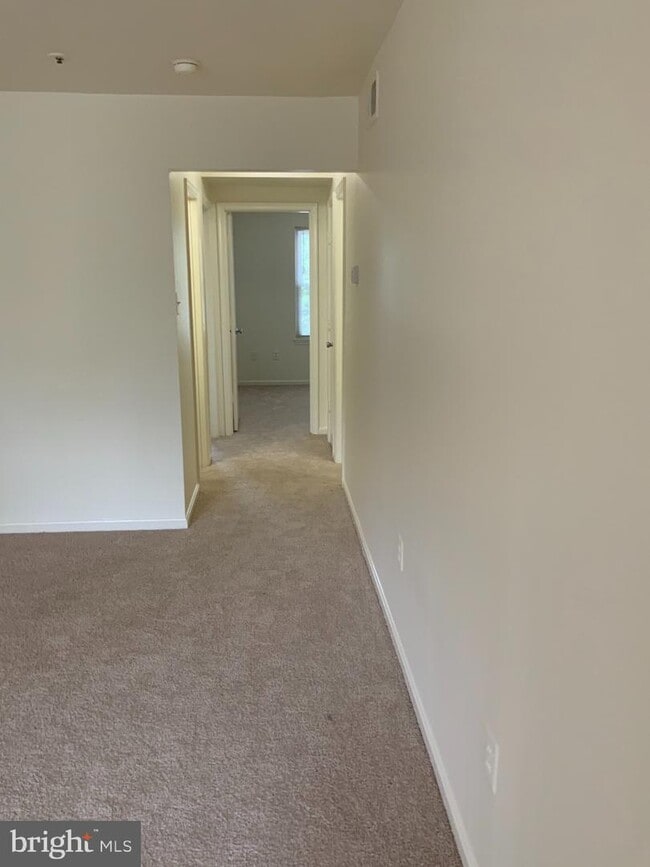 Photo - 14905 Cleese Ct Unidad E