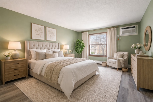 Photo - 950 Westbrooke Way