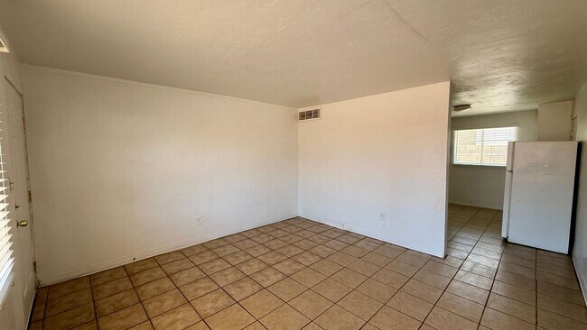Photo - 7532 N 21st Ave Unidad 2