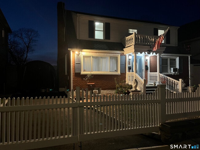 Photo - 120 Lexington Ave