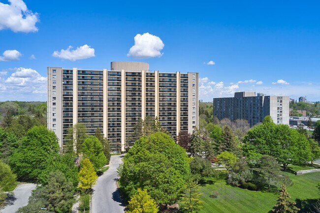 Photo - 170 Cherryhill Cir