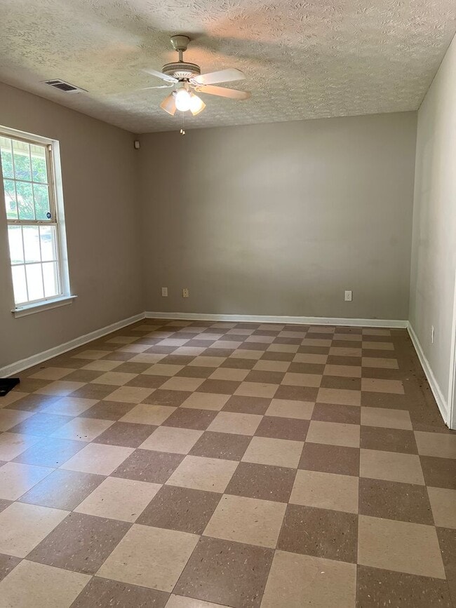Photo - Charming 4 Bedroom Home