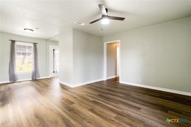 Photo - 1108 Stewart St