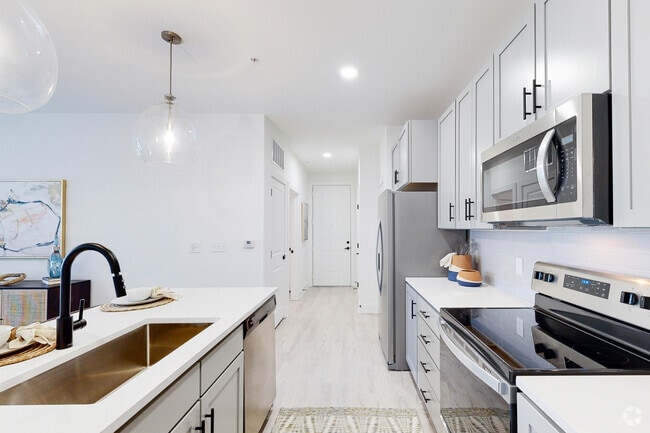 2BD 2BA 1,047SF B1A