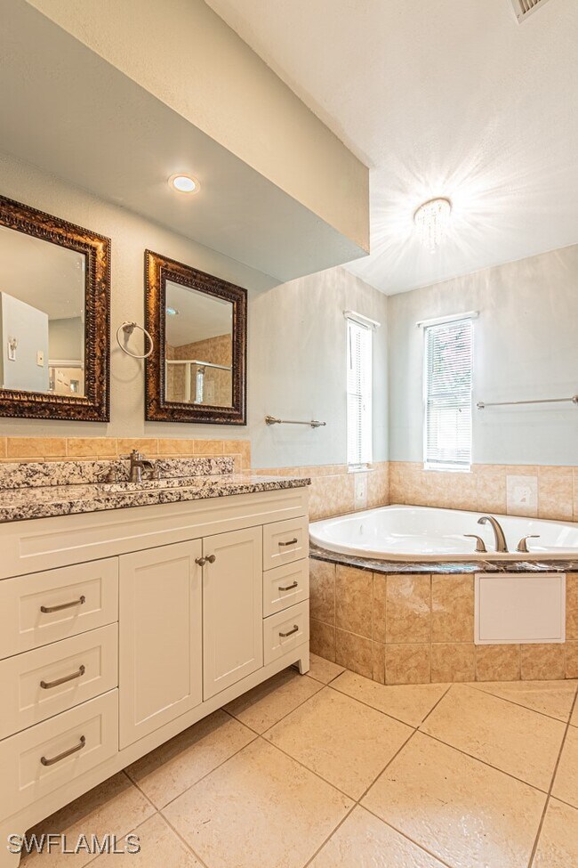 Photo - 590 6th St NE