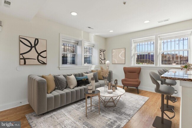 Photo - 1300 Belmont St NW