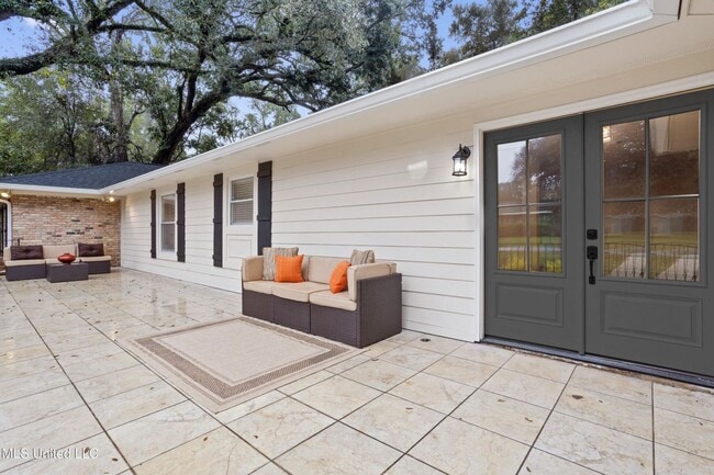Photo - Beautifully Remodeled Home in Historic Gul...