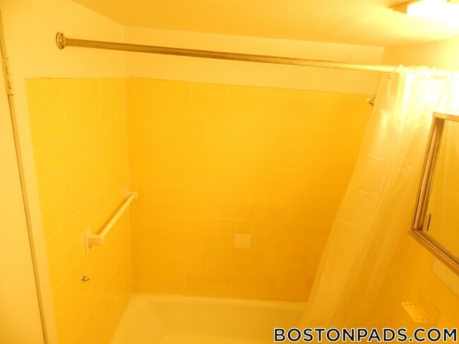 Photo - 524 Putnam Ave Unit 6