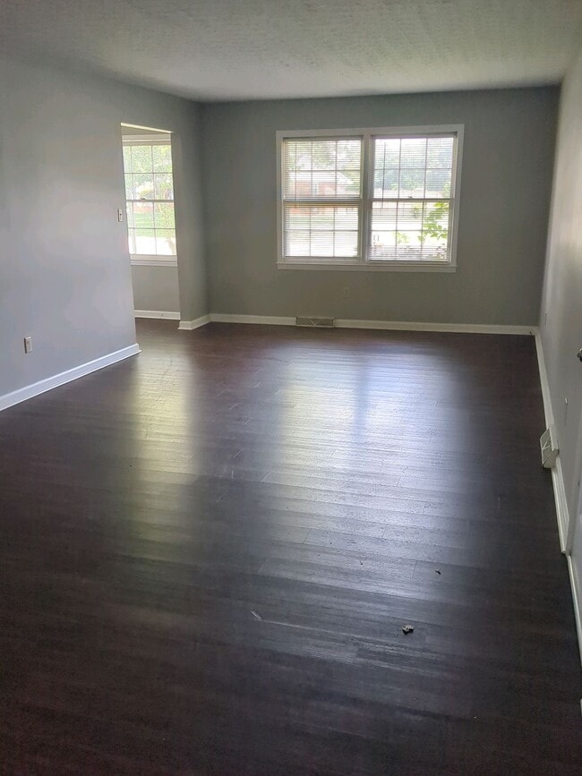 Photo - 2517 Thoroughbred Dr
