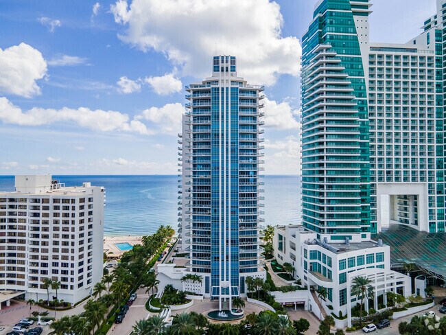 Photo - Diplomat Oceanfront Residences