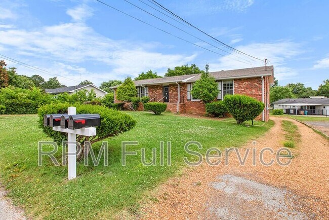 Photo - 3127 Larkspur Dr Unidad A Rental