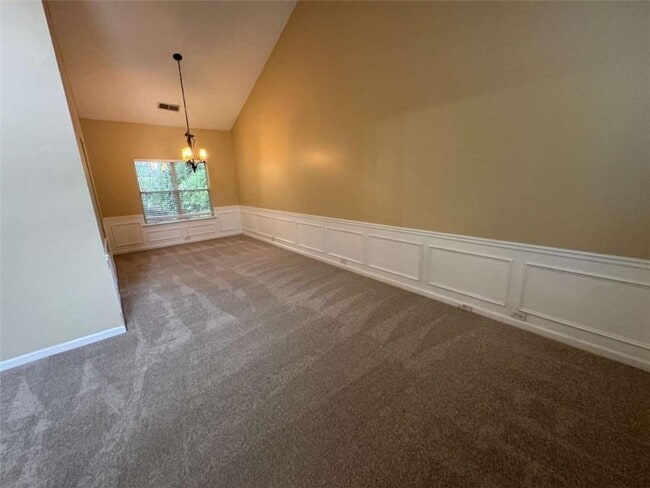 Photo - 1060 Litchfield Way SW