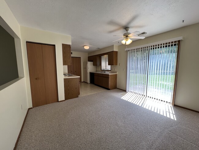 Photo - 7548 Anderson Ave NE