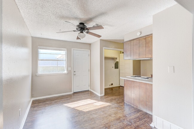 Photo - Discover Your New Home: 2-Bedroom Duplex Now Available in Edmond, OK!