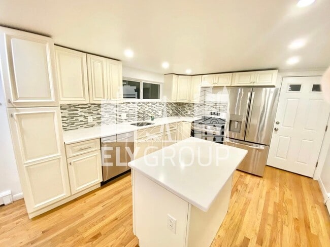 Photo - 96 Amherst Ave