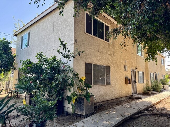 Building Photo - 2230 Wall St Unit 2230-1