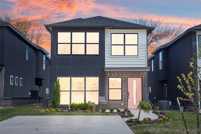 Building Photo - 103 N Atlanta St Unit A