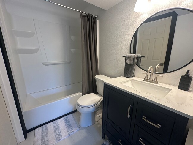 Photo - 1113 10th St NW Unit 2