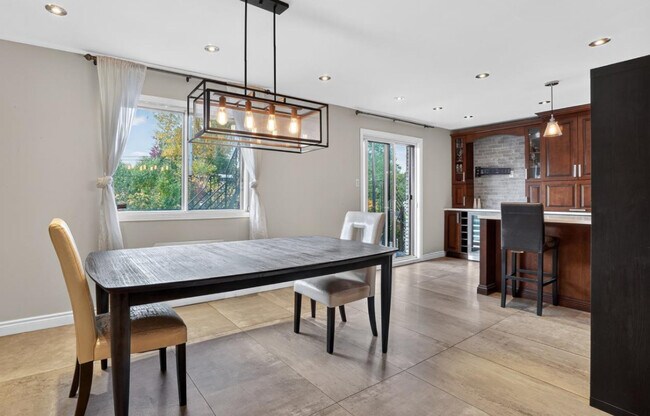 Photo - 6132 Boul Des Laurentides Unit 6132 boul Laurentide