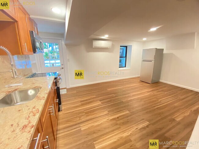 Photo - 688 Parker St Unit 1