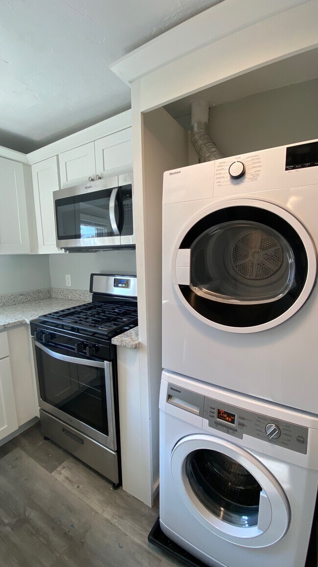 Photo - 106 Meridian St Unidad 2