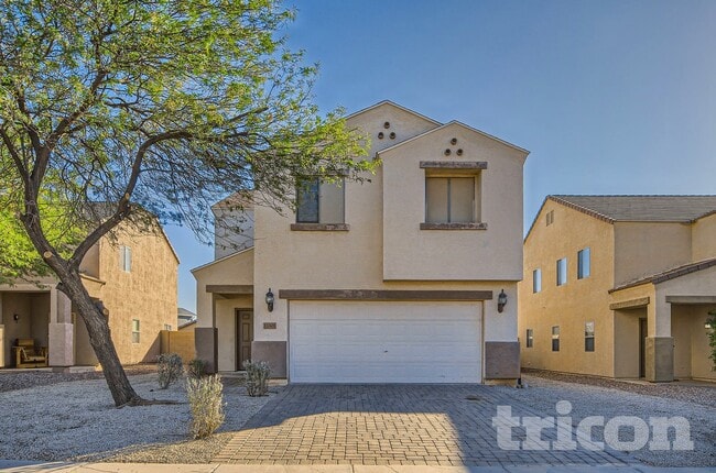 Building Photo - 13301 E Primrose Ln
