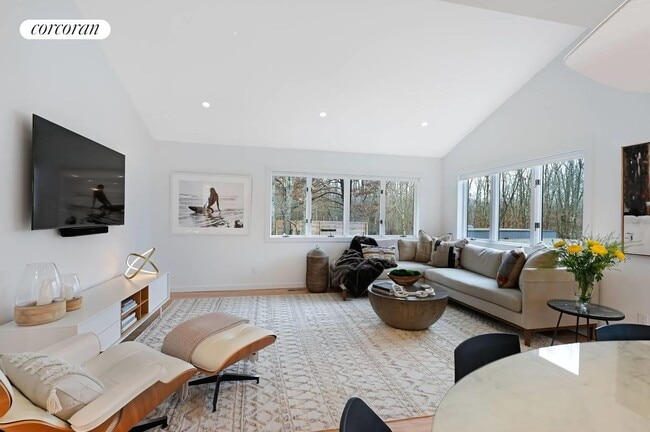 Photo - 15 Margaret Dr