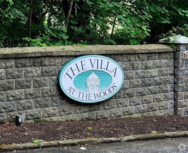 Building Photo - 1402 Villa Dr Rental