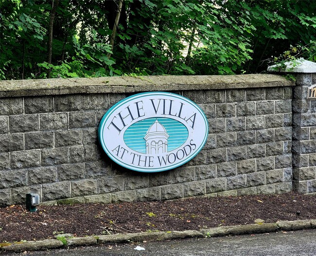 Building Photo - 1402 Villa Dr Rental