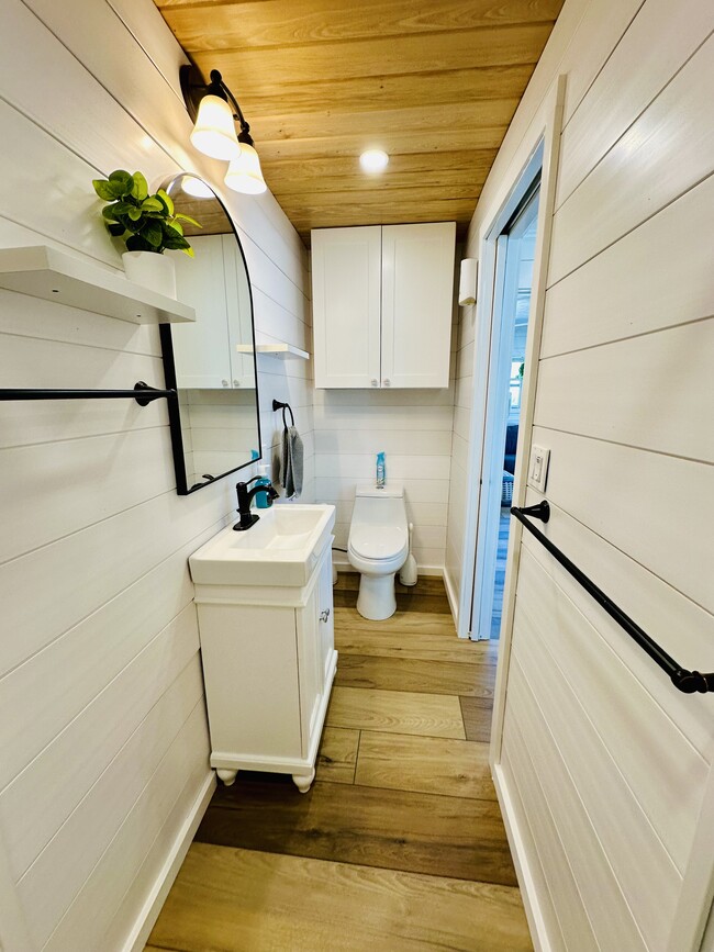 Photo - 1236 Rosemary Ln