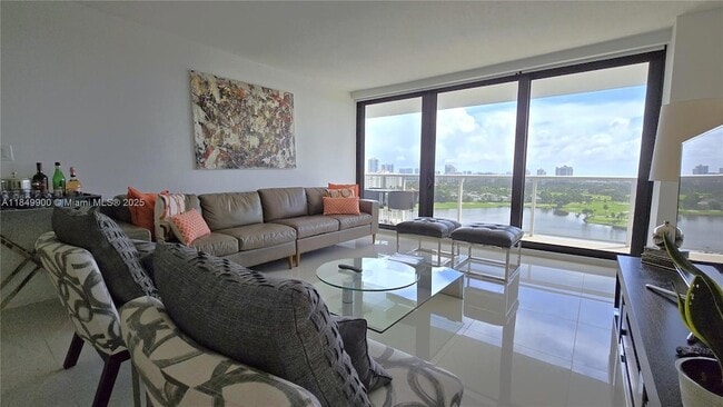 Building Photo - 3731 N Country Club Dr Unit 1825 Rental