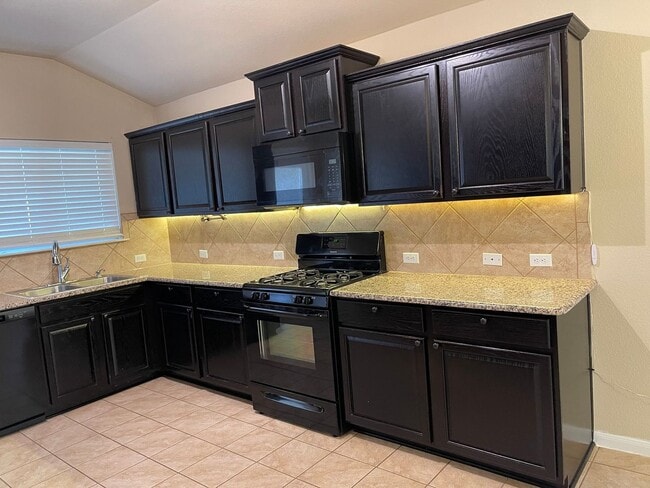 Photo - 1413 Blake St