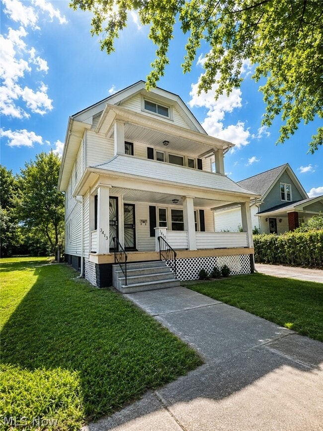3415 E 113th St Unit upper