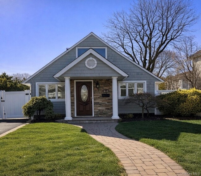 Building Photo - 56 Beverly Rd