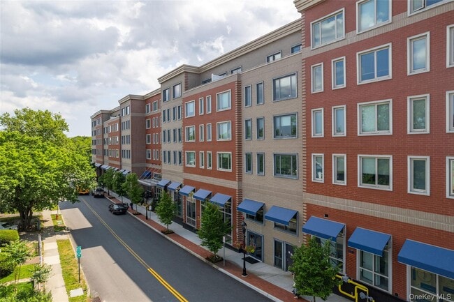 Photo - 221 E Main St Unidad 316