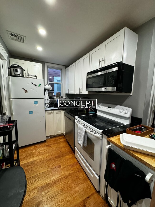 Photo - 146 Hillside St Condo Unit 3J