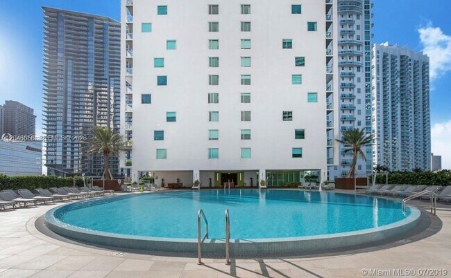 Photo - 500 Brickell Ave Unit 2006