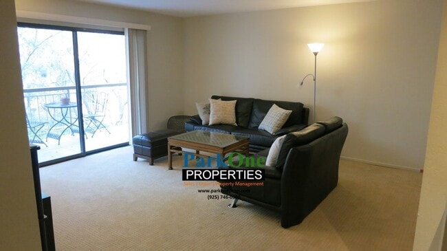 Photo - New Carpet, New Paint Close to the Elevato...