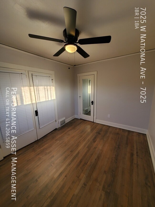 Photo - Beautiful 3BD/1BA West Allis Upper Unit Unit 7025