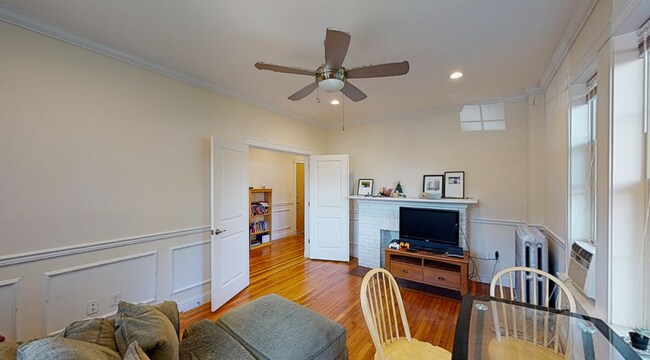 Photo - 18 Glenville Ave
